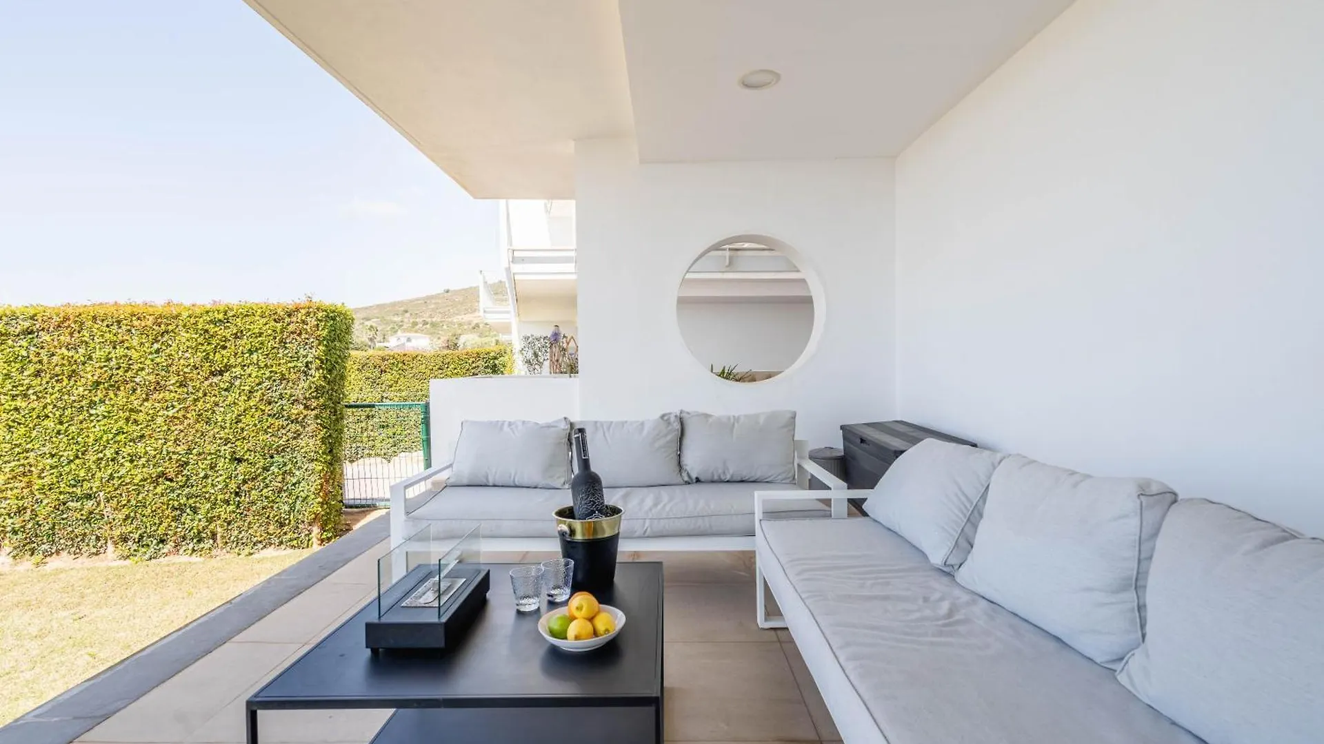 Design Wohnung Mit Viel Luxus Manilva Espagne